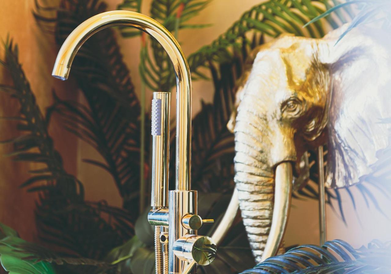Jungle Suite --- Vasca In Camera Torino Dış mekan fotoğraf